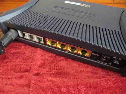 Billion ADSL2+ VOIP Wifi Router - fully working!