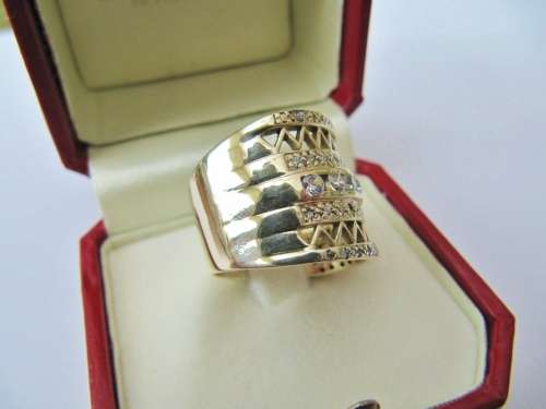 SALE! Broad Ornate Design Sparkling 9CT Gold Ring