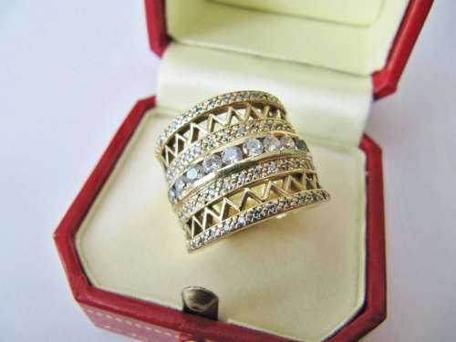 SALE! Broad Ornate Design Sparkling 9CT Gold Ring