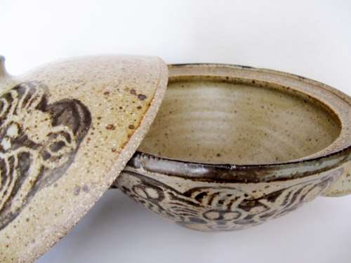 Rare! Rorke's Drift Stoneware Tureen and Cover, Lindumusa Mabaso