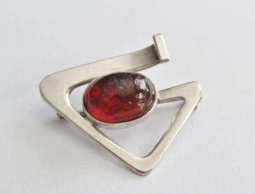 Lovely Vintage Silver and Rustic Amber Brooch