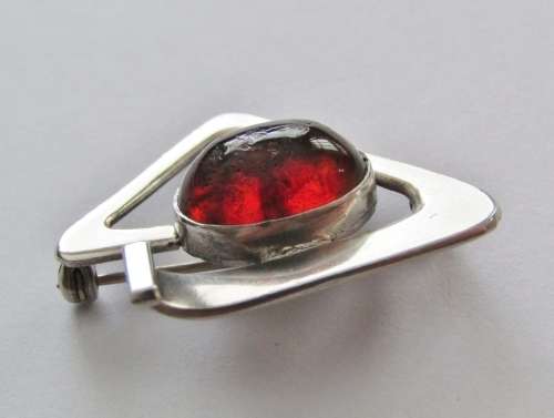 Lovely Vintage Silver and Rustic Amber Brooch