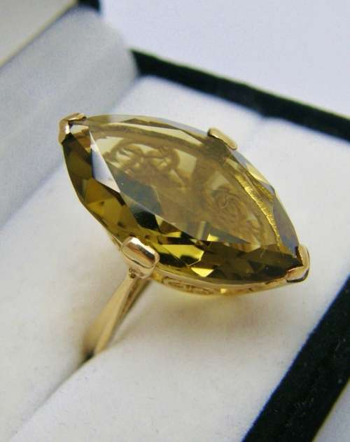 Large Marquise Cut Quartz Cocktail Ring in 9CT Gold