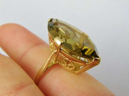 Large Marquise Cut Quartz Cocktail Ring in 9CT Gold