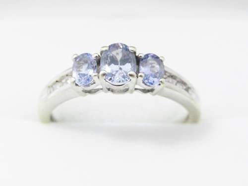 Lovely 9CT White Gold & Tanzanite Trilogy Rin