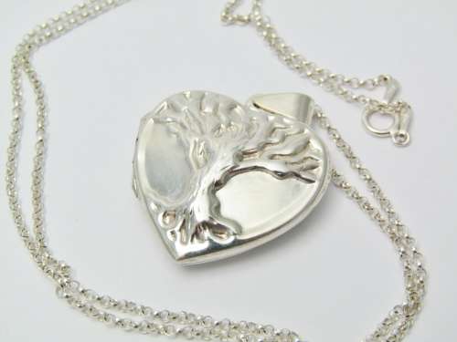 Gorgeous Heart Design Tree of Life Locket On chain in Sterling Silver