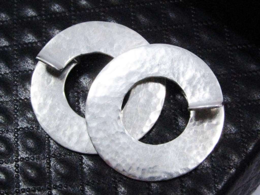 Rare! Designer Kurt Jobst Sterling Silver Hammered Earrings