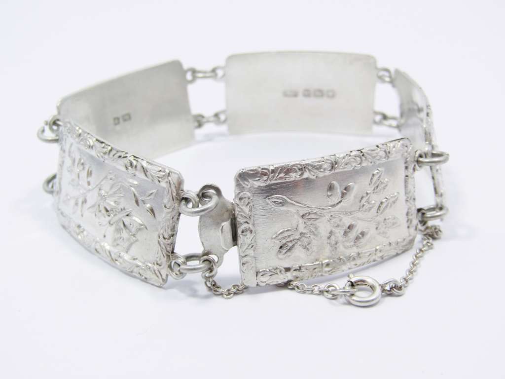 Vintage (c1945) English Hallmarked Sterling Silver Bracelet