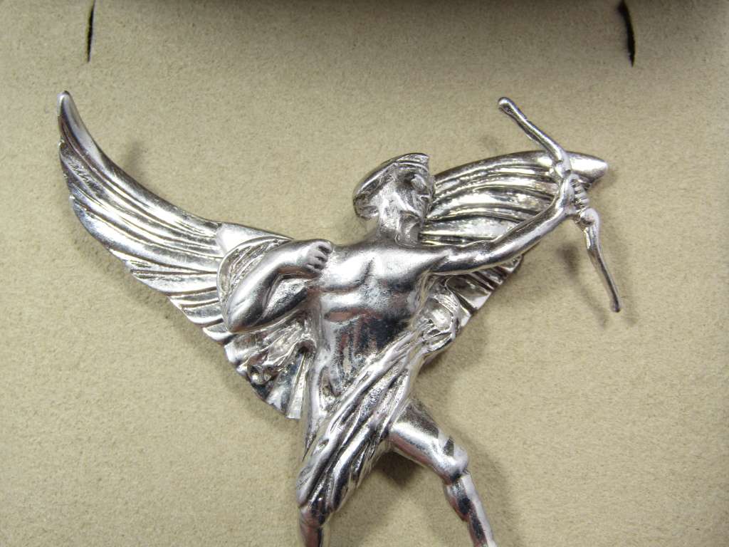 Vintage Solid Sterling Silver `Study of Eros` Brooch