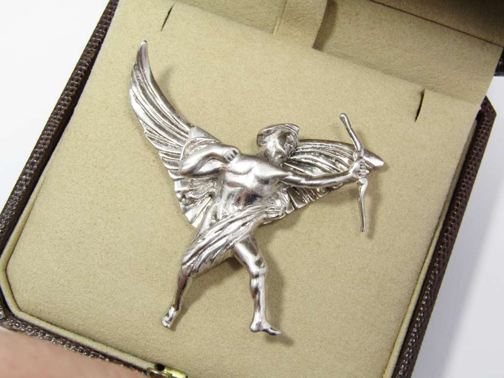 Vintage Solid Sterling Silver `Study of Eros` Brooch