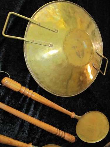 Set of brass kitchen decor items - have a look