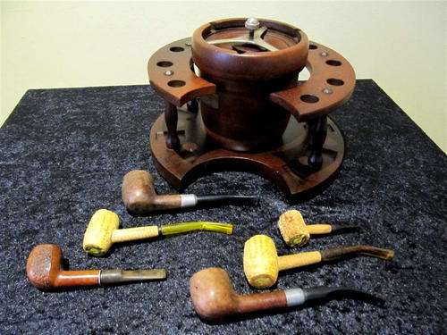 Stunning Tobacco Humidor with six pipes