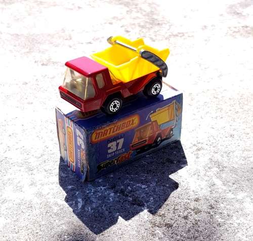 Vintage Matchbox 1978 Skip Truck (No. 37)