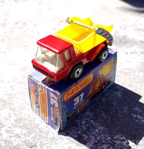 Vintage Matchbox 1978 Skip Truck (No. 37)