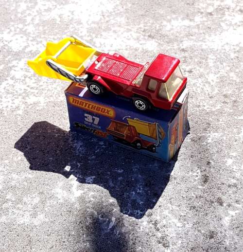 Vintage Matchbox 1978 Skip Truck (No. 37)