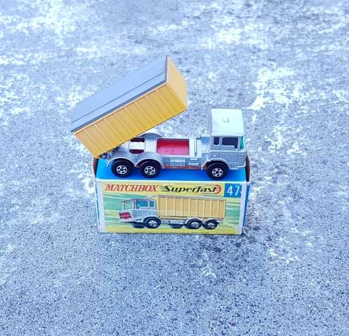 Vintage Matchbox 1970 DAF Tipper Container Truck (No. 47)
