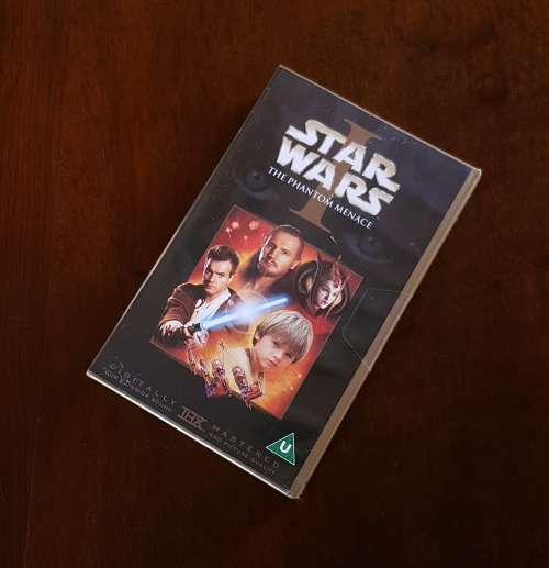 LG (VCR player/recorder) + (Star Wars Trilogy special edition VHS tapes) (Combo!)