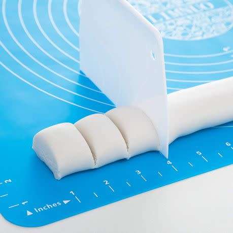 Kneading Silicone Baking Mat 49 x 39cm With Measurements