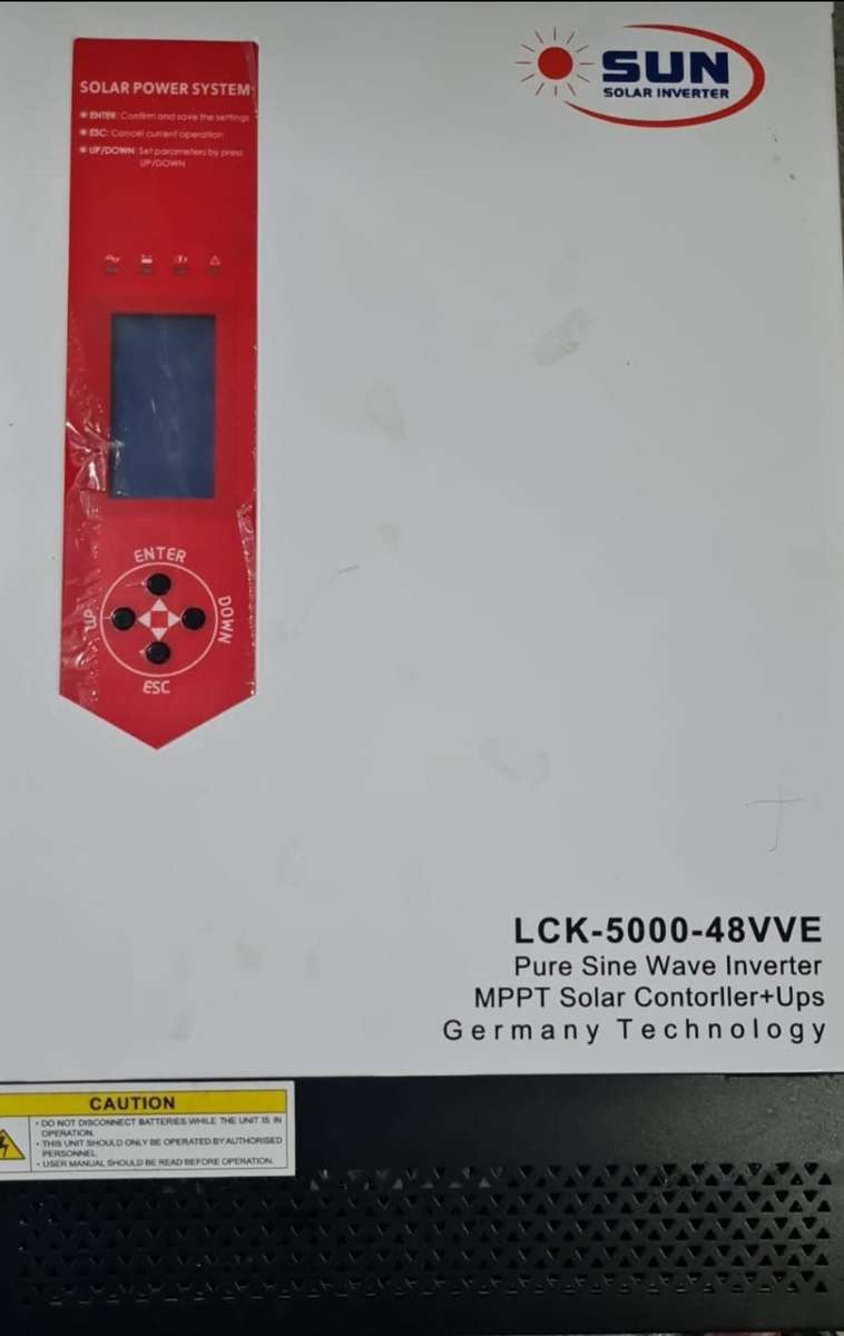 SUN SOLAR HYBRID INVERTER 5KVA LCK-5000-48VVE with 4 GEL BATTERIES 12V200AH COMBO