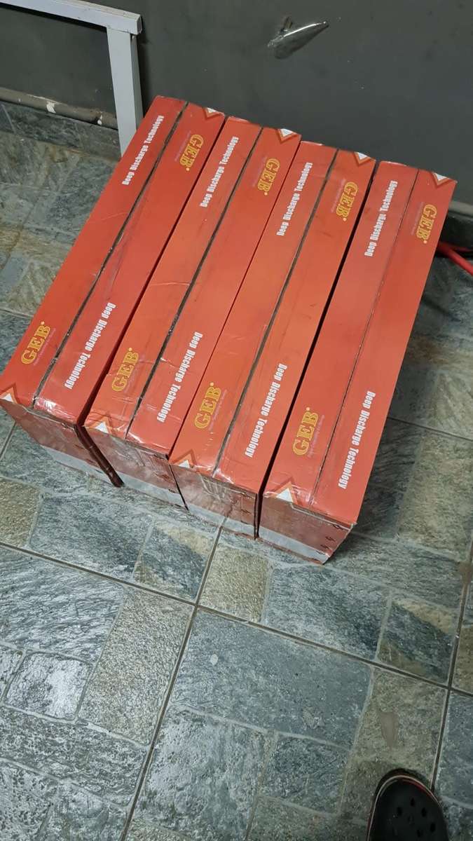 SUN SOLAR HYBRID INVERTER 5KVA LCK-5000-48VVE with 4 GEL BATTERIES 12V200AH COMBO