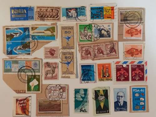Box of South Afican stamps most from 1960s-1980s (large collection)