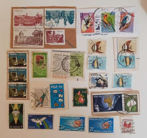 Box of South Afican stamps most from 1960s-1980s (large collection)