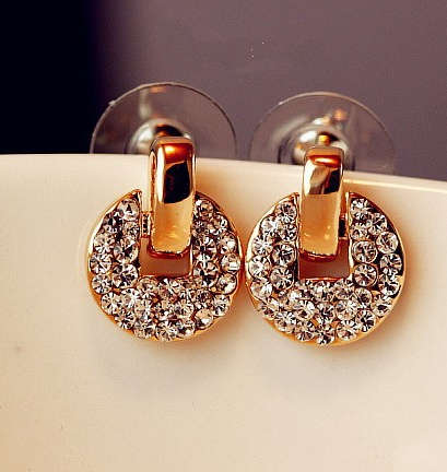 GOLD PLATED SPARKLING CRYSTAL ROUND EAR STUDS