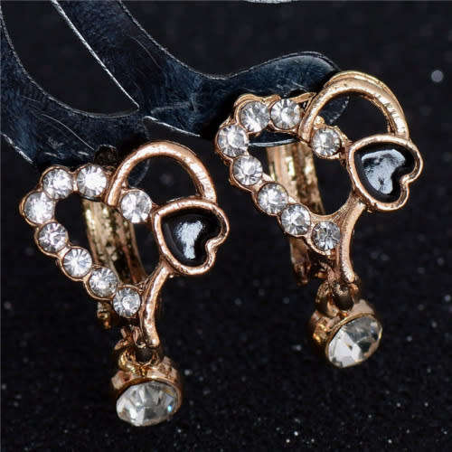 18 KT GOLD PL AUSTRALIAN CRYSTAL RHINESTONE HEART SHAPE EAR RINGS STUDS