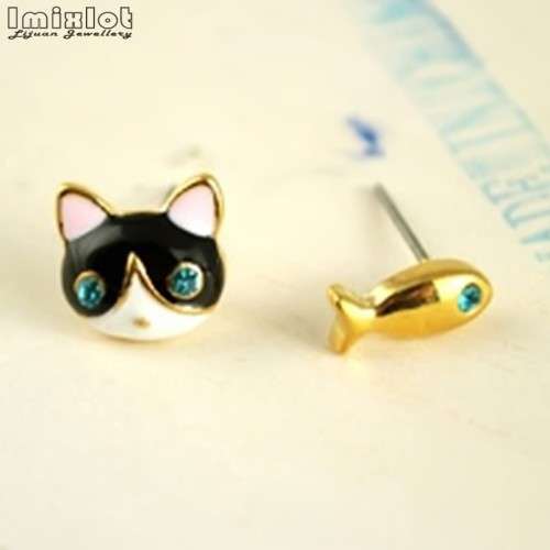 BLUE CRYSTAL CAT AND FISH ASYMMETRIC STUDS