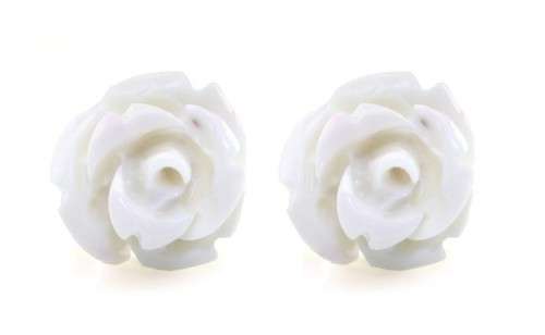 ACRYLIC ROSE FLOWER STUD WHITE