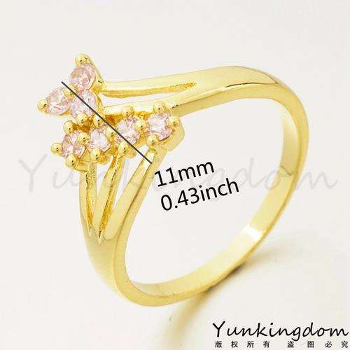 18 K GOLD PLATED  CRYSTAL ZIRCONIA  FASHION RING SIZE 10