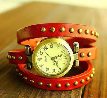HIGH QUALITY WRAP AROUND LADIES LEATHER WATCH WITH METAL BUTTONS COLOUR IS BROWN