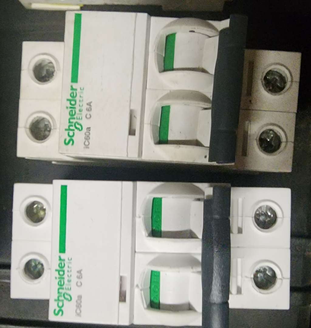 Schneider 6amp 2pole and 6amp 3 pole breakers