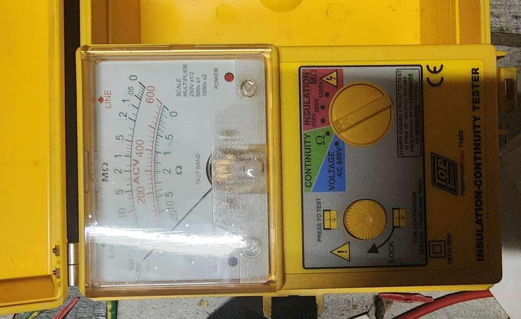 TopTronic analog insulation tester