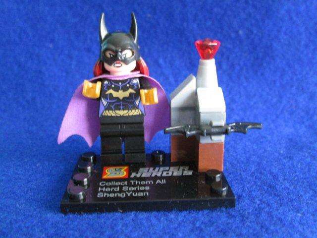 Super Heroes Minifigures - Not lego.  (Lego Compatible).