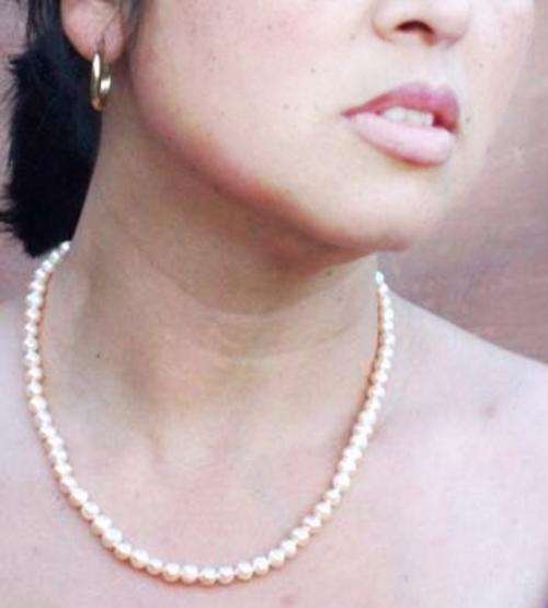 BELIEVE IT!! Natural Geniune Peach Freshwater Pearl Necklace