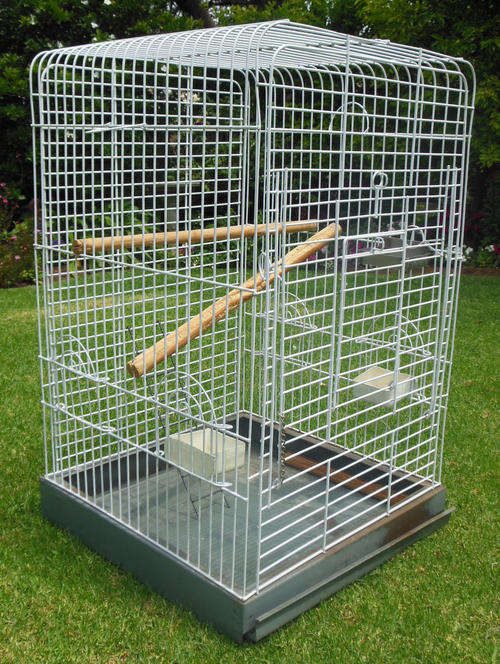 LARGE BIRD CAGE