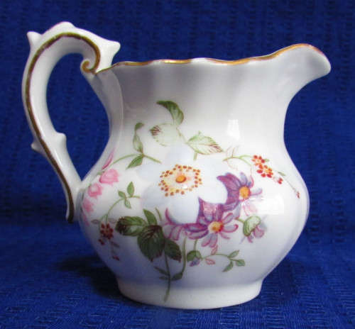 ROYAL CROWN DERBY SMALL CREAMER
