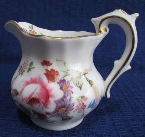 ROYAL CROWN DERBY SMALL CREAMER