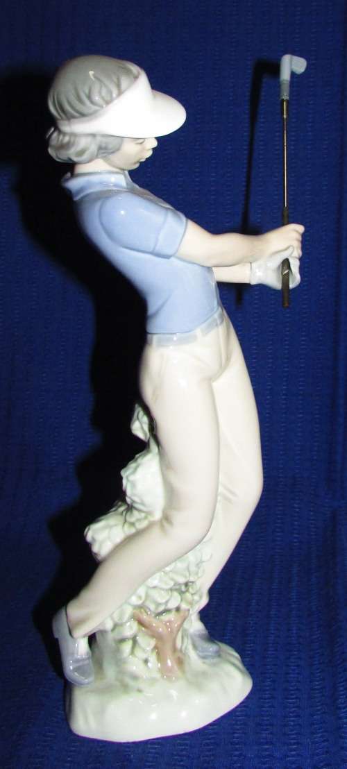 NAO LLADRO GOLFER - "FORE"