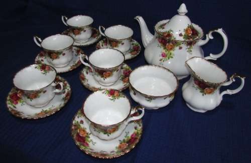Royal Albert  `Old Country Roses` Tea Set with Tea Pot