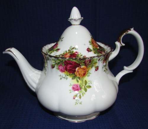 Royal Albert  `Old Country Roses` Tea Set with Tea Pot