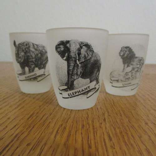 *** TOT GLASSES X 3 *** RHINO - ELEPHANT & LION*** PERFECT FOR THAT AMARULA SUNDOWNER !!!