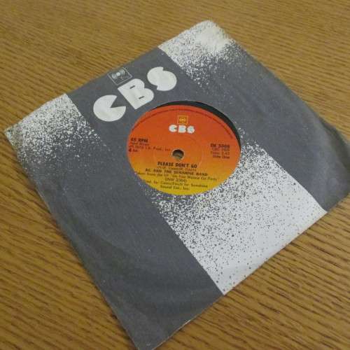 7 SINGLE ****  KC AND THE SUNSHINE BAND- PLEASE DON'T GO (no 1 best seller)