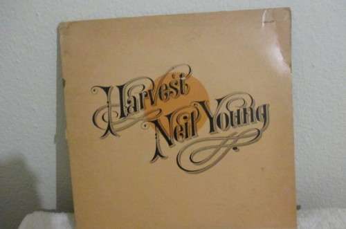 HARVEST - NEIL YOUNG