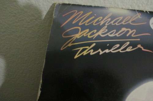 MICHAEL JACKSON - THRILLER-BEST SELLING ALBUM OF ALL TIME!