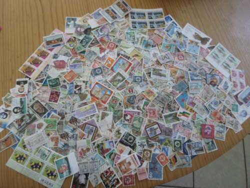 500 X WORLD USED AND MINT STAMPS SEE PICKS!!!