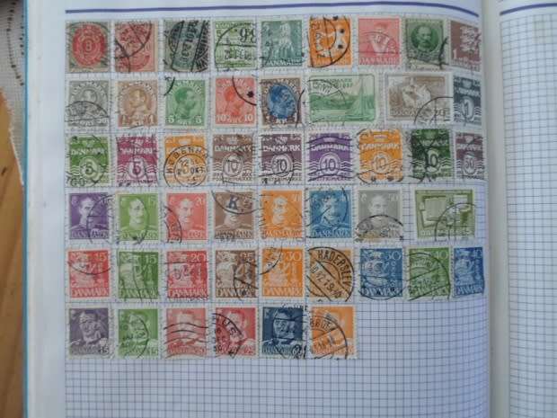 ALBUM  MIXED 932 WORLD STAMPS USED GOOD VALUE NOT ALL PAGES SCANNED SEE PICS
