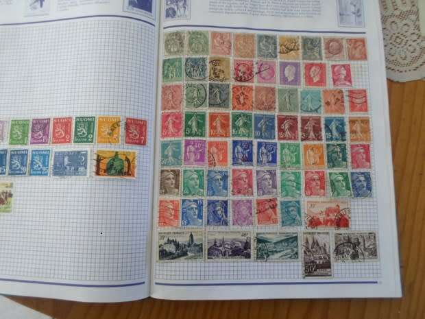 ALBUM  MIXED 932 WORLD STAMPS USED GOOD VALUE NOT ALL PAGES SCANNED SEE PICS