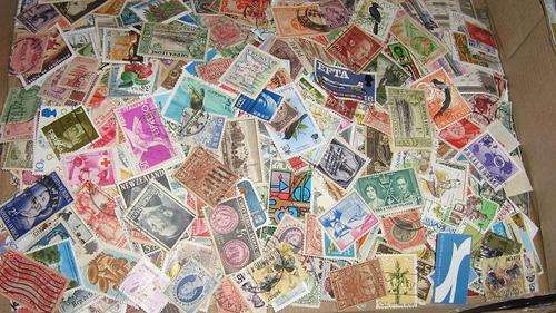 250 x WORLD STAMPS ON PAPER SOME GOOD VALUE SEE PICS!!!!!!!!!!